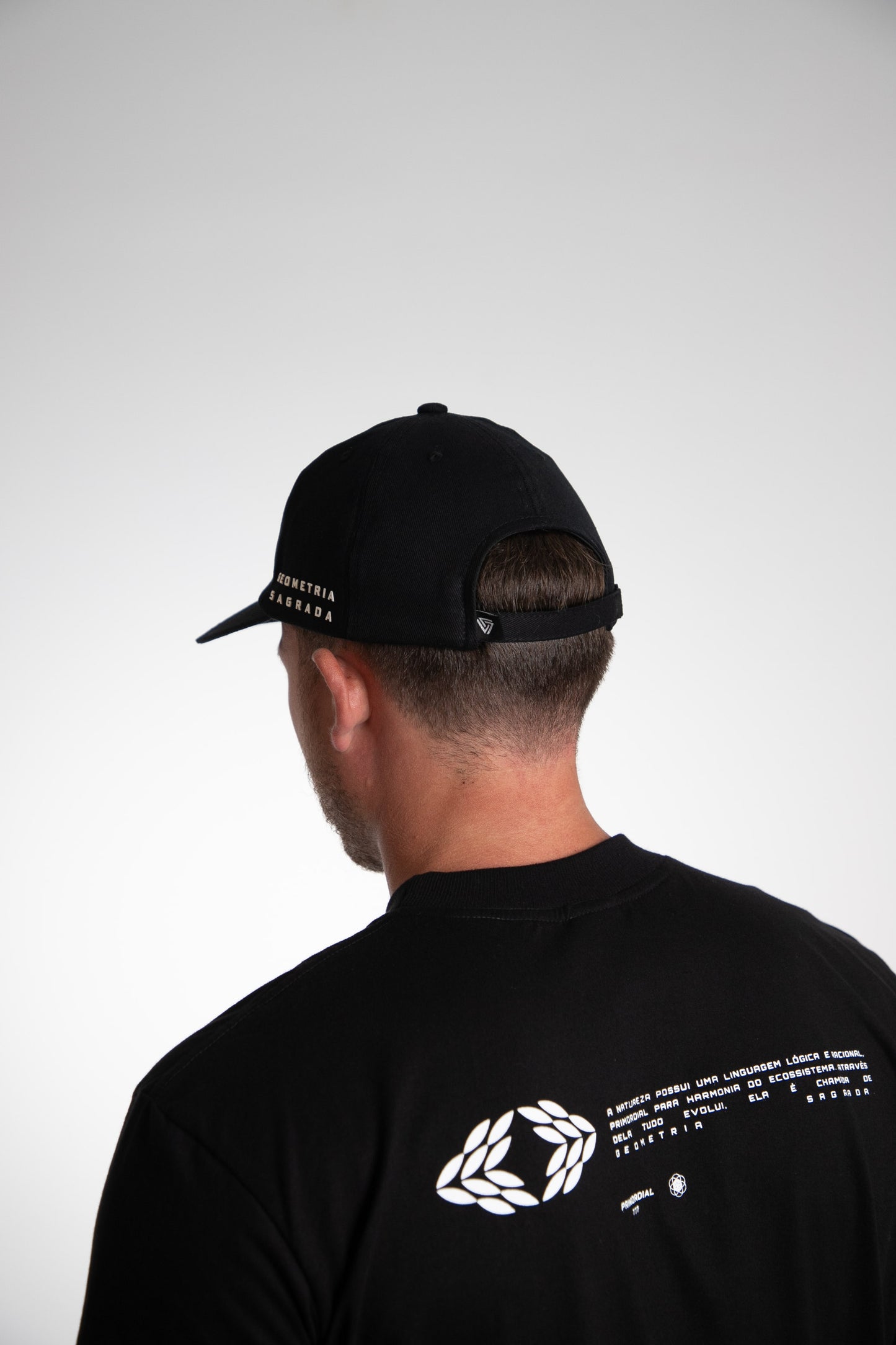 Boné 6-panel "Geometria Sagrada" (preto)